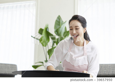 房子,生活,家庭主婦,女人,韓國人 房子,生活,家庭主婦,女人,韓國人 39657950