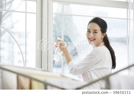 房子,生活,家庭主婦,女人,韓國人 房子,生活,家庭主婦,女人,韓國人 39658151