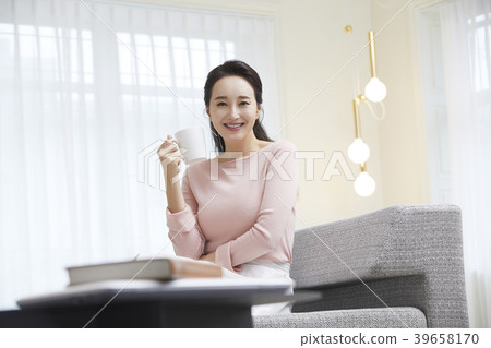 房子,生活,家庭主婦,女人,韓國人 房子,生活,家庭主婦,女人,韓國人 39658170
