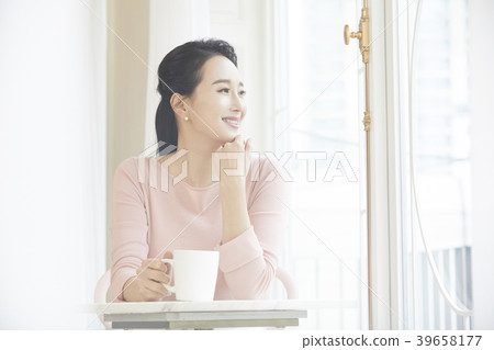 房子,生活,家庭主婦,女人,韓國人 房子,生活,家庭主婦,女人,韓國人 39658177