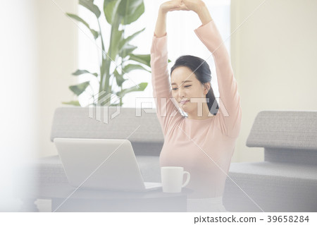 Home, business woman, telecommuting, woman, korean 39658284