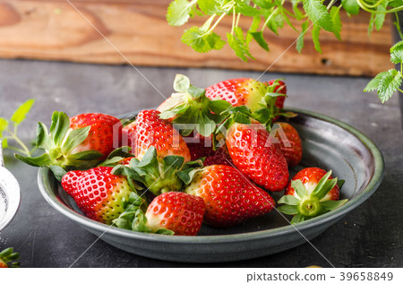 Filled pancakes with strawberries Filled pancakes with strawberries 39658849