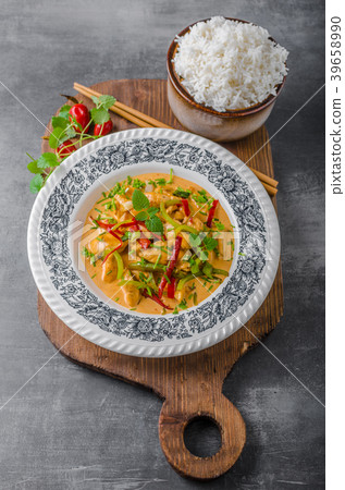 Chicken curry delish food 39658990