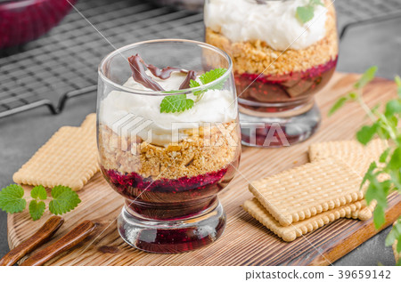 Cheesecake in glass 39659142