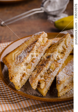 Peanut butter banana sandwich Peanut butter banana sandwich 39659976