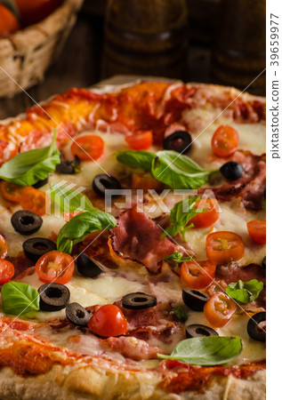 Rustic pizza with tomato, cheese, salami Rustic pizza with tomato, cheese, salami 39659977