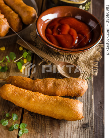 Delicious corndog Delicious corndog 39660993