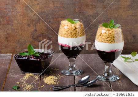 Inverted cheesecake dessert in glass Inverted cheesecake dessert in glass 39661632