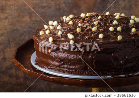 Chocolate cake three layers Chocolate cake three layers 39661636