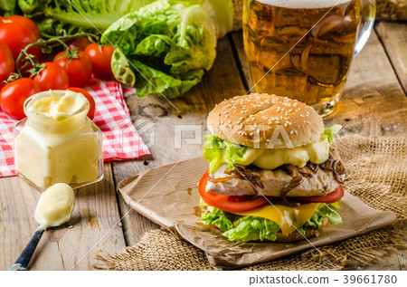 Chicken burger, cold beer 39661780