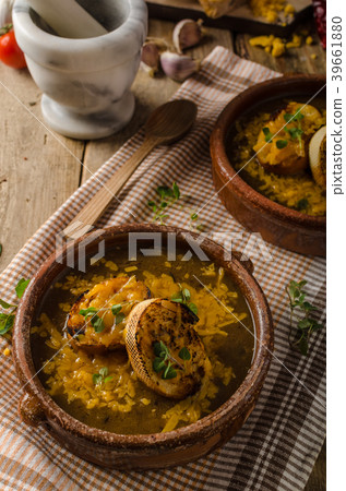 French onion soup 39661880