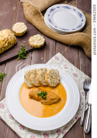 Chicken on cream with pepper season Chicken on cream with pepper season 39662009