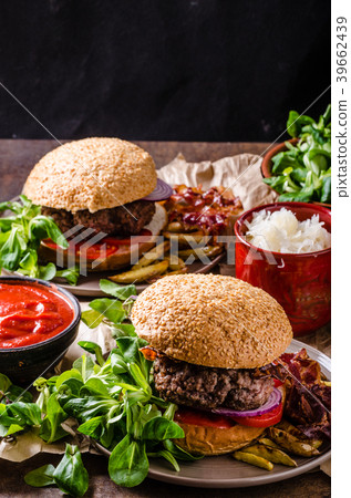 Beef burger with bacon and french fries Beef burger with bacon and french fries 39662439