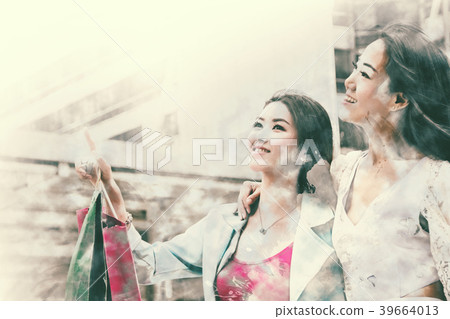 Beautiful Asian Women happy and walking shopping. 39664013