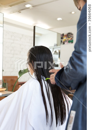 Hairdresser hairdresser customer 39664068