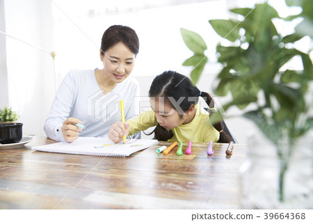 畫孩子、母親和女兒, 畫孩子、母親和女兒, 39664368