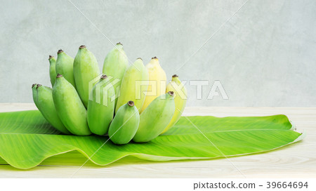 Pisang Awak banana on a banana leaf Pisang Awak banana on a banana leaf 39664694