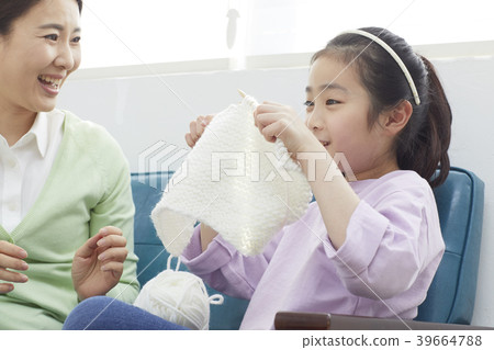 Mom and daughter, good afternoon, knit Mom and daughter, good afternoon, knit 39664788