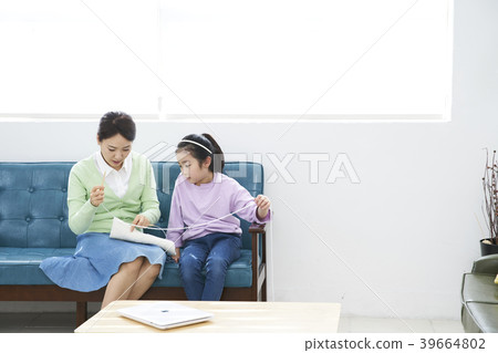 Mom and daughter, good afternoon, knit Mom and daughter, good afternoon, knit 39664802