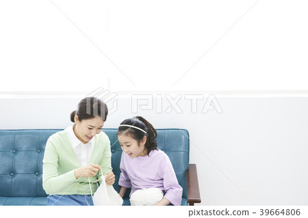 Mom and daughter, good afternoon, knit 39664806