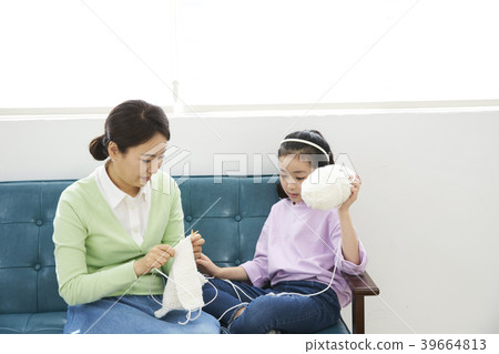 Mom and daughter, good afternoon, knit Mom and daughter, good afternoon, knit 39664813