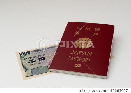 護照和1000日元的賬單 39665097