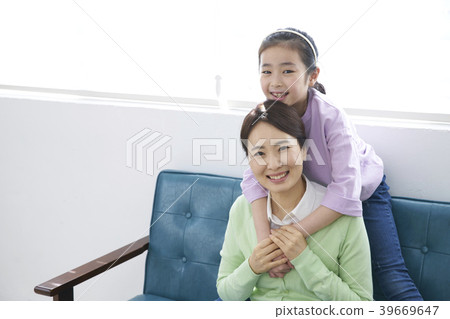 Happy mother and daughter 39669647