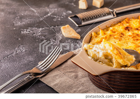 Mac and cheese, american style macaroni pasta  Mac and cheese, american style macaroni pasta  39672865