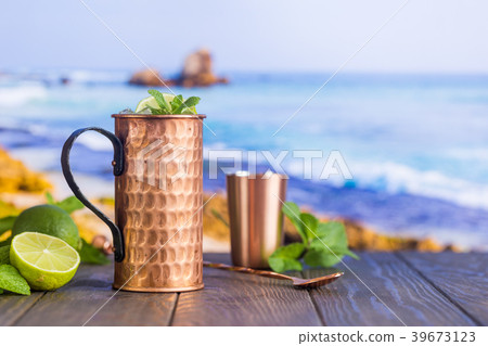 Cold Moscow Mules cocktail Cold Moscow Mules cocktail 39673123