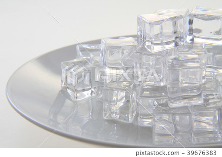 ice cubes texture ice cubes texture 39676383