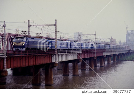 1993 EF664 2 + 12 + Kumamoto 12 passenger cars 39677727