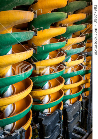 The Screw separator 39677992