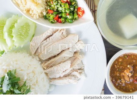 Hainanese chicken rice Hainanese chicken rice 39679141