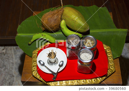 Traditional pooja brass thali with fresh fruit 39680560