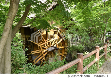 Water wheel of Jindaiji Temple 39680801