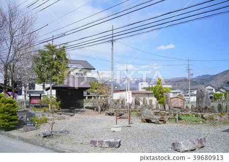Hakuba Happo Onsen: Yakushi no Yu: Footbath: Stone Buddha: Yakushido Hakuba-mura, Kitaazumi-gun Hakuba Happo Onsen: Yakushi no Yu: Footbath: Stone Buddha: Yakushido Hakuba-mura, Kitaazumi-gun 39680913