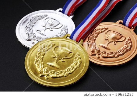 Gold and silver bronze medals 39681255