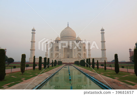 Historic buildings of Agra India Taj Mahal Historic buildings of Agra India Taj Mahal 39681657