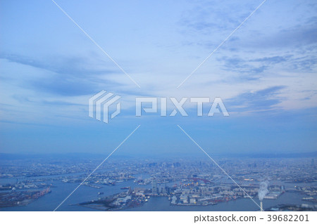a Osaka Bay from the airplane window 39682201