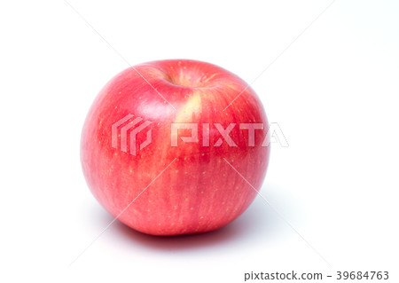 Red apple on white background Red apple on white background 39684763