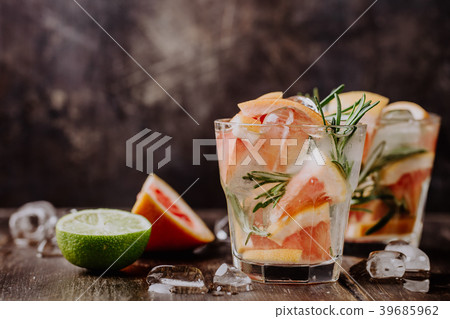 Drink with rosemary and grapefruit Drink with rosemary and grapefruit 39685962