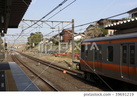 早上高峰中央快速線(西國分寺站) 早上高峰中央快速線(西國分寺站) 39691219