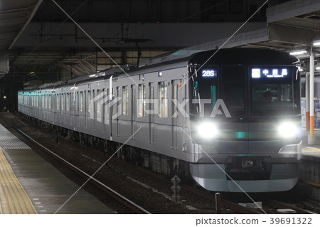 [H] Tokyo Metro Hibiya Line 13000 Series Train (Tobu Isesaki Line Direct) 39691322