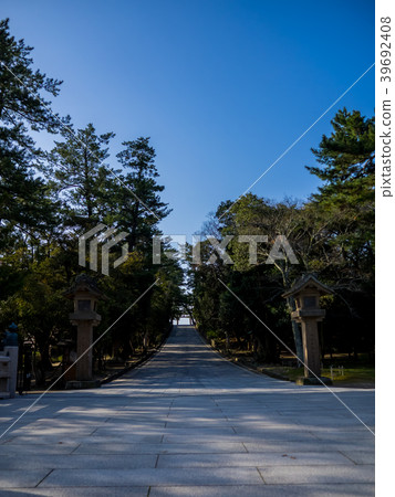 The approach of the solemn Izumo Taisha The approach of the solemn Izumo Taisha 39692408