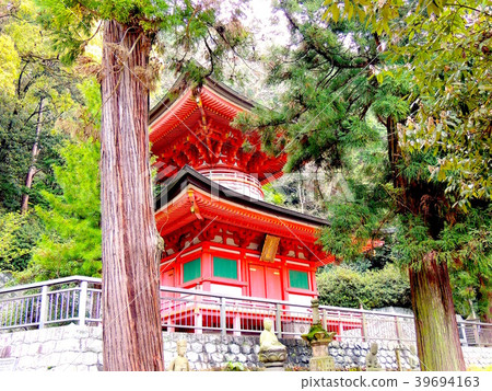 Eighty-fifth Hachikuji temple tallow tower 39694163