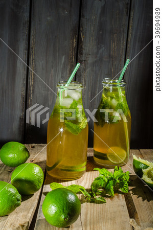 Lime lemonade syrup 39694989