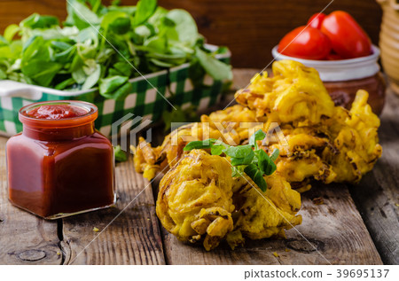 Crispy Onion Bhaji 39695137