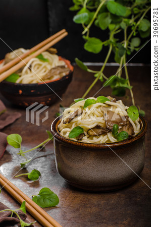 Chinese noodles with mushrooms Chinese noodles with mushrooms 39695781