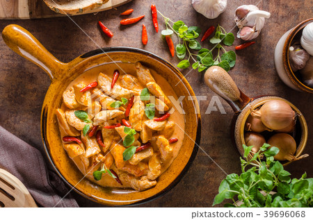 Delicious curry homemade Delicious curry homemade 39696068