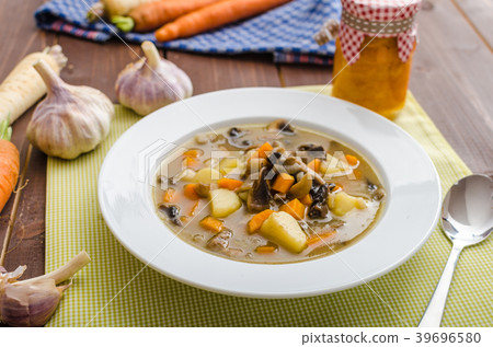 Honest homemade potato soup Honest homemade potato soup 39696580